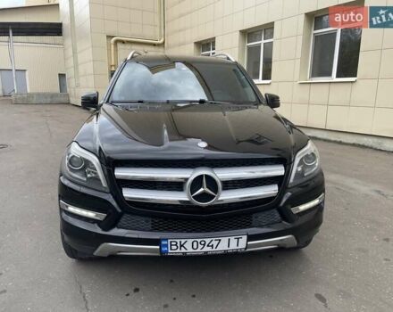 Мерседес ГЛ-класс 2013 в Ровно на Automoto.ua Черный Мерседес ГЛ-класс, объемом двигателя 2.99 л и пробегом 240 тыс. км за 25700 $, фото 5 на Automoto.ua