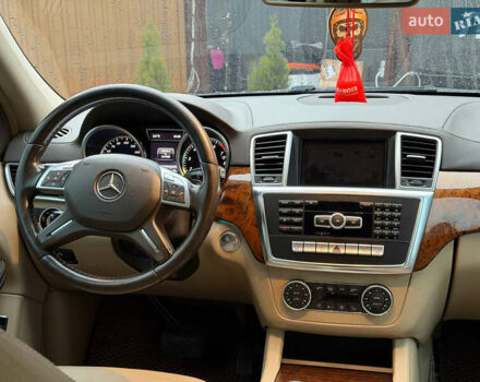 Черный Мерседес ГЛ-класс, объемом двигателя 4.7 л и пробегом 160 тыс. км за 16500 $, фото 6 на Automoto.ua