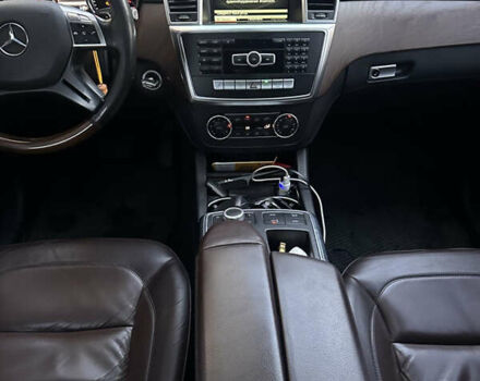 Черный Мерседес ГЛ-класс, объемом двигателя 2.99 л и пробегом 320 тыс. км за 21999 $, фото 15 на Automoto.ua