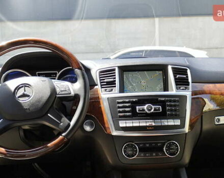 Черный Мерседес ГЛ-класс, объемом двигателя 4.66 л и пробегом 192 тыс. км за 22000 $, фото 7 на Automoto.ua