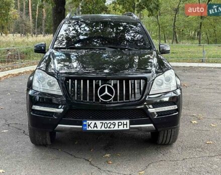 Черный Мерседес ГЛ-класс, объемом двигателя 5.46 л и пробегом 360 тыс. км за 18900 $, фото 26 на Automoto.ua