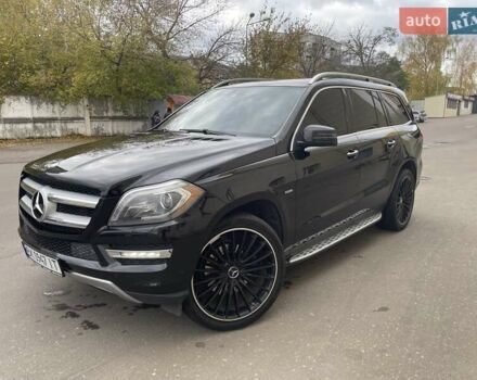 Мерседес ГЛ-класс 2013 в Ровно на Automoto.ua Черный Мерседес ГЛ-класс, объемом двигателя 2.99 л и пробегом 240 тыс. км за 25700 $, фото 29 на Automoto.ua