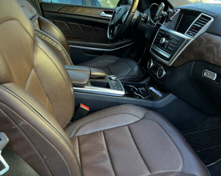 Черный Мерседес ГЛ-класс, объемом двигателя 4.7 л и пробегом 212 тыс. км за 19000 $, фото 22 на Automoto.ua