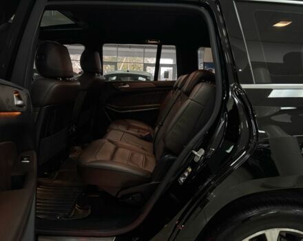 Черный Мерседес ГЛ-класс, объемом двигателя 3 л и пробегом 126 тыс. км за 30000 $, фото 5 на Automoto.ua