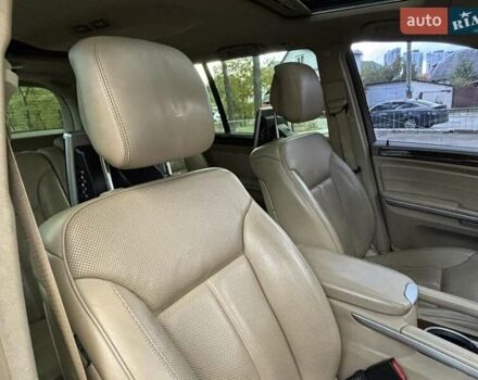 Черный Мерседес ГЛ-класс, объемом двигателя 5.46 л и пробегом 360 тыс. км за 18900 $, фото 19 на Automoto.ua