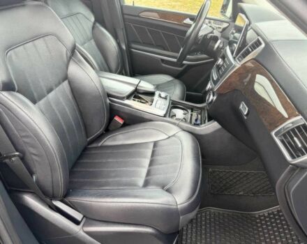 Черный Мерседес ГЛ-класс, объемом двигателя 3 л и пробегом 90 тыс. км за 5400 $, фото 7 на Automoto.ua