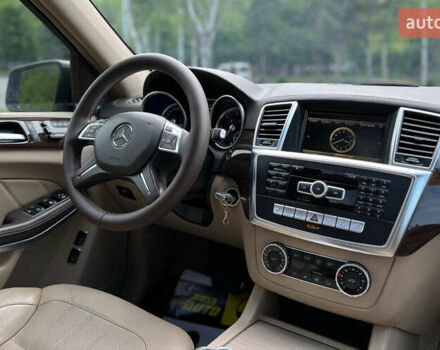 Чорний Мерседес ГЛ-Клас, об'ємом двигуна 3 л та пробігом 236 тис. км за 26200 $, фото 13 на Automoto.ua
