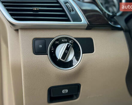 Чорний Мерседес ГЛ-Клас, об'ємом двигуна 3 л та пробігом 236 тис. км за 26200 $, фото 22 на Automoto.ua