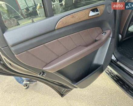 Мерседес ГЛ-Клас 2014 у Львові на Automoto.ua Чорний Мерседес ГЛ-Клас, об'ємом двигуна 3 л та пробігом 208 тис. км за 33000 $, фото 16 на Automoto.ua