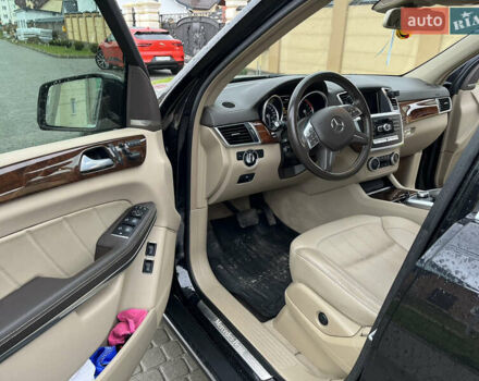 Чорний Мерседес ГЛ-Клас, об'ємом двигуна 3 л та пробігом 250 тис. км за 30000 $, фото 19 на Automoto.ua