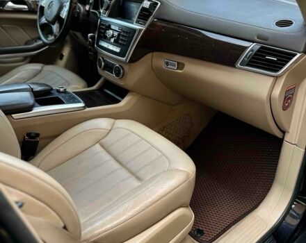 Чорний Мерседес ГЛ-Клас, об'ємом двигуна 3 л та пробігом 299 тис. км за 20500 $, фото 1 на Automoto.ua