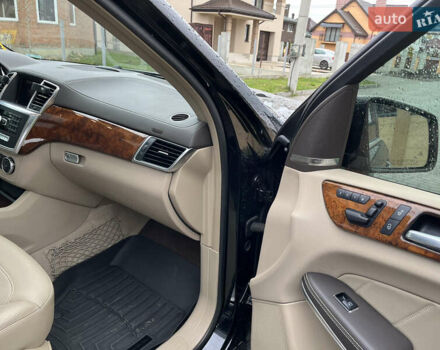 Чорний Мерседес ГЛ-Клас, об'ємом двигуна 3 л та пробігом 250 тис. км за 30000 $, фото 36 на Automoto.ua