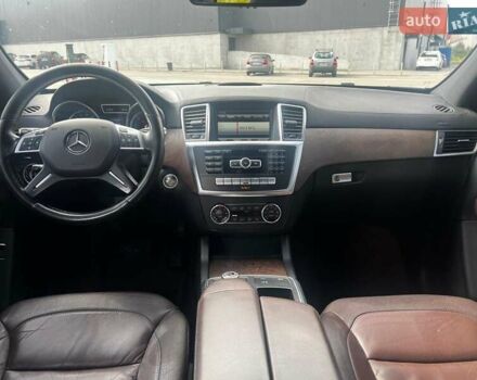 Черный Мерседес ГЛ-класс, объемом двигателя 3 л и пробегом 212 тыс. км за 21500 $, фото 5 на Automoto.ua