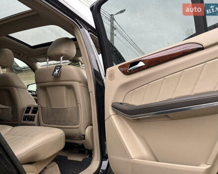 Чорний Мерседес ГЛ-Клас, об'ємом двигуна 3 л та пробігом 250 тис. км за 30000 $, фото 17 на Automoto.ua