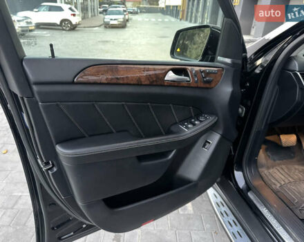 Мерседес ГЛ-Клас 2014 у Вінниці на Automoto.ua Чорний Мерседес ГЛ-Клас, об'ємом двигуна 3 л та пробігом 297 тис. км за 23500 $, фото 7 на Automoto.ua