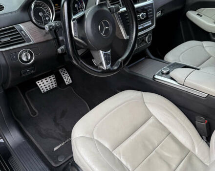 Мерседес ГЛ-Клас 2014 у Чернівцях на Automoto.ua Чорний Мерседес ГЛ-Клас, об'ємом двигуна 2.99 л та пробігом 248 тис. км за 27500 $, фото 13 на Automoto.ua
