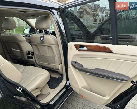 Чорний Мерседес ГЛ-Клас, об'ємом двигуна 3 л та пробігом 250 тис. км за 30000 $, фото 16 на Automoto.ua