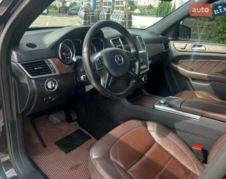 Черный Мерседес ГЛ-класс, объемом двигателя 3 л и пробегом 212 тыс. км за 21500 $, фото 1 на Automoto.ua
