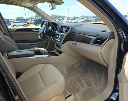 Черный Мерседес ГЛ-класс, объемом двигателя 3 л и пробегом 140 тыс. км за 31000 $, фото 4 на Automoto.ua