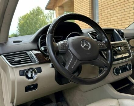 Чорний Мерседес ГЛ-Клас, об'ємом двигуна 3 л та пробігом 299 тис. км за 20500 $, фото 7 на Automoto.ua