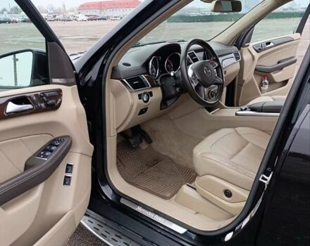 Черный Мерседес ГЛ-класс, объемом двигателя 3 л и пробегом 159 тыс. км за 23000 $, фото 18 на Automoto.ua