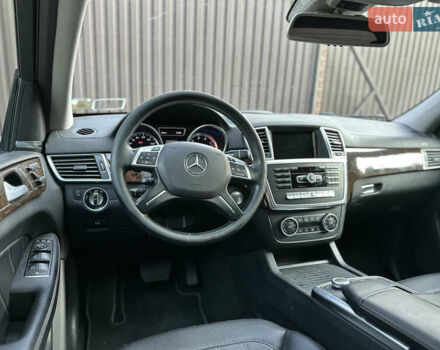 Чорний Мерседес ГЛ-Клас, об'ємом двигуна 3 л та пробігом 217 тис. км за 20500 $, фото 8 на Automoto.ua