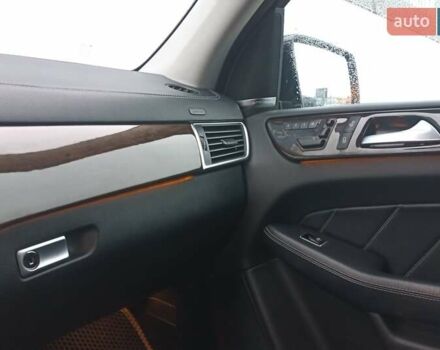 Чорний Мерседес ГЛ-Клас, об'ємом двигуна 3 л та пробігом 239 тис. км за 29800 $, фото 17 на Automoto.ua