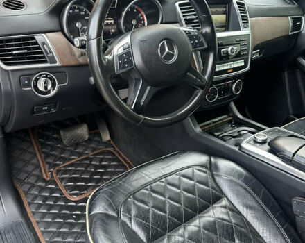 Черный Мерседес ГЛ-класс, объемом двигателя 3 л и пробегом 300 тыс. км за 26777 $, фото 14 на Automoto.ua