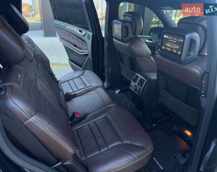 Черный Мерседес ГЛ-класс, объемом двигателя 5.46 л и пробегом 148 тыс. км за 42000 $, фото 27 на Automoto.ua