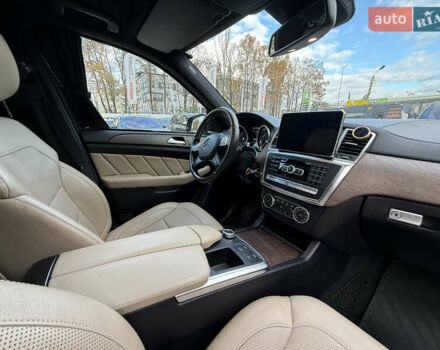 Черный Мерседес ГЛ-класс, объемом двигателя 3 л и пробегом 271 тыс. км за 35000 $, фото 29 на Automoto.ua