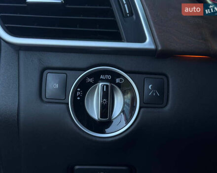 Черный Мерседес ГЛ-класс, объемом двигателя 5.46 л и пробегом 148 тыс. км за 42000 $, фото 17 на Automoto.ua