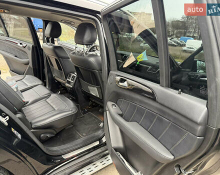 Чорний Мерседес ГЛ-Клас, об'ємом двигуна 2.99 л та пробігом 350 тис. км за 25000 $, фото 4 на Automoto.ua