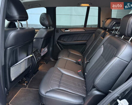 Черный Мерседес ГЛ-класс, объемом двигателя 3 л и пробегом 184 тыс. км за 33000 $, фото 13 на Automoto.ua
