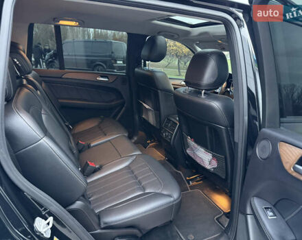 Черный Мерседес ГЛ-класс, объемом двигателя 3 л и пробегом 184 тыс. км за 33000 $, фото 16 на Automoto.ua