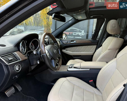 Черный Мерседес ГЛ-класс, объемом двигателя 3 л и пробегом 271 тыс. км за 35000 $, фото 18 на Automoto.ua
