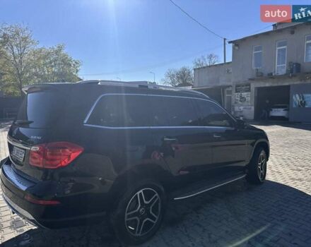Мерседес ГЛ-класс 2015 в Залещиках на Automoto.ua Черный Мерседес ГЛ-класс, объемом двигателя 2.99 л и пробегом 282 тыс. км за 27200 $, фото 5 на Automoto.ua