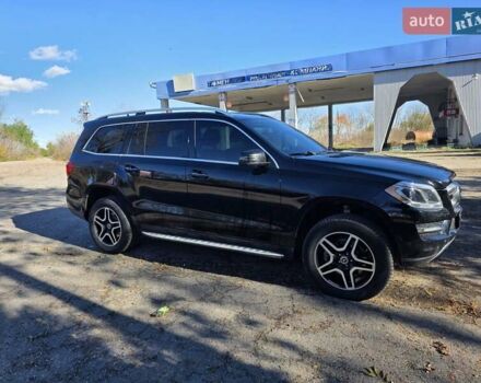 Мерседес ГЛ-класс 2015 в Залещиках на Automoto.ua Черный Мерседес ГЛ-класс, объемом двигателя 2.99 л и пробегом 282 тыс. км за 27200 $, фото 16 на Automoto.ua