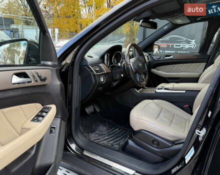 Черный Мерседес ГЛ-класс, объемом двигателя 3 л и пробегом 271 тыс. км за 35000 $, фото 17 на Automoto.ua