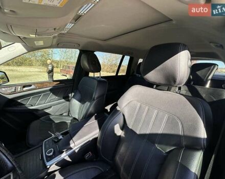 Мерседес ГЛ-класс 2015 в Залещиках на Automoto.ua Черный Мерседес ГЛ-класс, объемом двигателя 2.99 л и пробегом 282 тыс. км за 27200 $, фото 7 на Automoto.ua