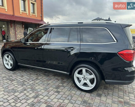 Черный Мерседес ГЛ-класс, объемом двигателя 3 л и пробегом 300 тыс. км за 26777 $, фото 2 на Automoto.ua