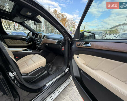 Черный Мерседес ГЛ-класс, объемом двигателя 3 л и пробегом 271 тыс. км за 35000 $, фото 30 на Automoto.ua