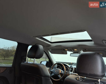 Черный Мерседес ГЛ-класс, объемом двигателя 3 л и пробегом 184 тыс. км за 33000 $, фото 17 на Automoto.ua