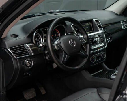 Черный Мерседес ГЛ-класс, объемом двигателя 2.99 л и пробегом 176 тыс. км за 35000 $, фото 17 на Automoto.ua