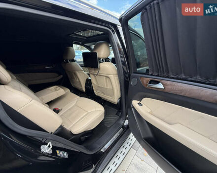 Черный Мерседес ГЛ-класс, объемом двигателя 3 л и пробегом 271 тыс. км за 35000 $, фото 22 на Automoto.ua