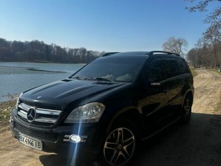 Чорний Мерседес ГЛ-Клас, об'ємом двигуна 5.5 л та пробігом 258 тис. км за 12700 $, фото 1 на Automoto.ua