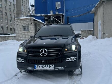 Черный Мерседес ГЛ-класс, объемом двигателя 4.66 л и пробегом 254 тыс. км за 15000 $, фото 1 на Automoto.ua
