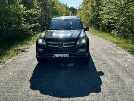 Мерседес ГЛ-класс 2006 в Киеве на Automoto.ua Черный Мерседес ГЛ-класс, объемом двигателя 4.66 л и пробегом 391 тыс. км за 13999 $, фото 1 на Automoto.ua