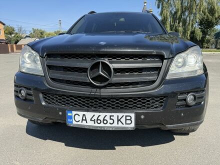 Черный Мерседес ГЛ-класс, объемом двигателя 4.7 л и пробегом 350 тыс. км за 7323 $, фото 1 на Automoto.ua
