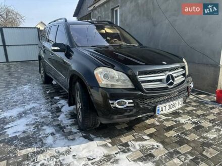 Мерседес ГЛ-Клас 2006 у Полонном на Automoto.ua Чорний Мерседес ГЛ-Клас, об'ємом двигуна 4.66 л та пробігом 290 тис. км за 8000 $, фото 1 на Automoto.ua