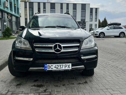 Чорний Мерседес ГЛ-Клас, об'ємом двигуна 4.66 л та пробігом 310 тис. км за 14000 $, фото 1 на Automoto.ua